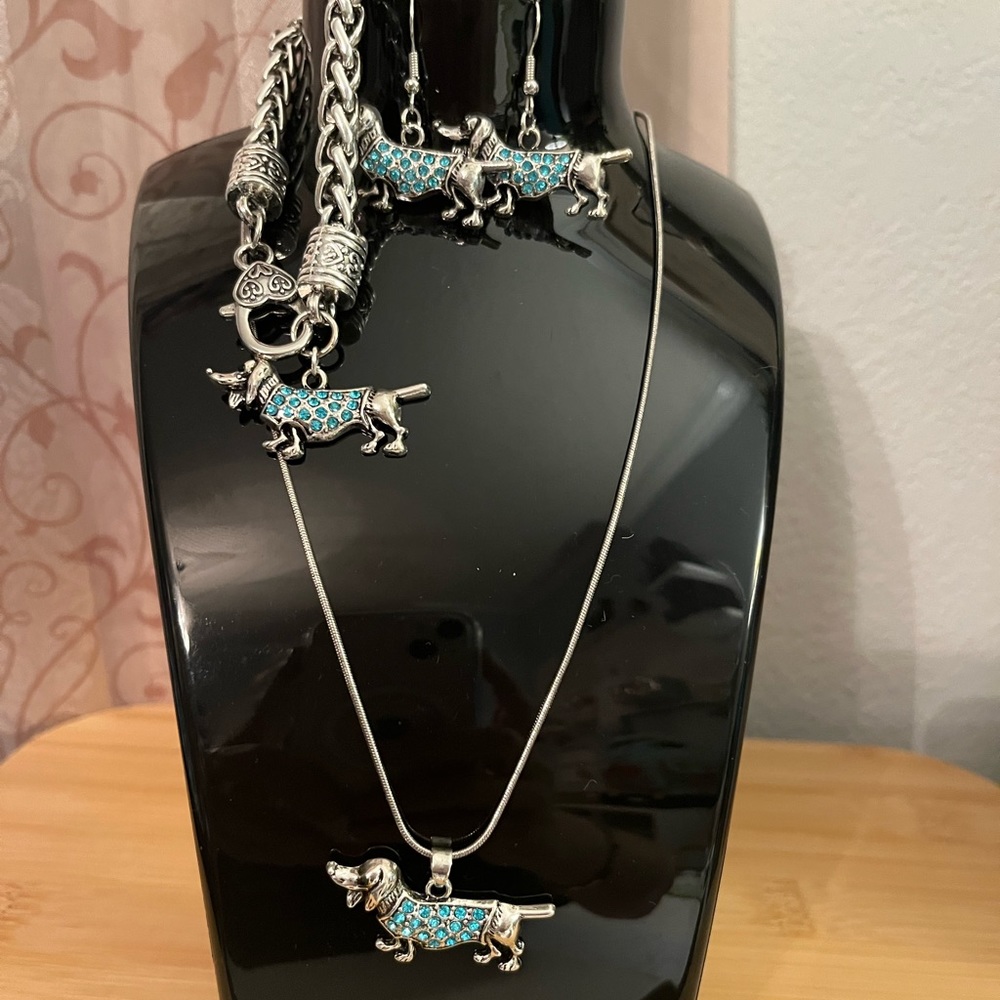 Dachshund 3 piece jewelry set NEW